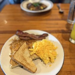 Mama's Cafe - Classic.