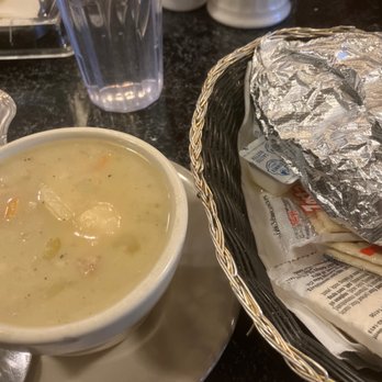 Jahns Since 1897 - N E clamchowda - Diners Near Me - Jackson Heights, New York
