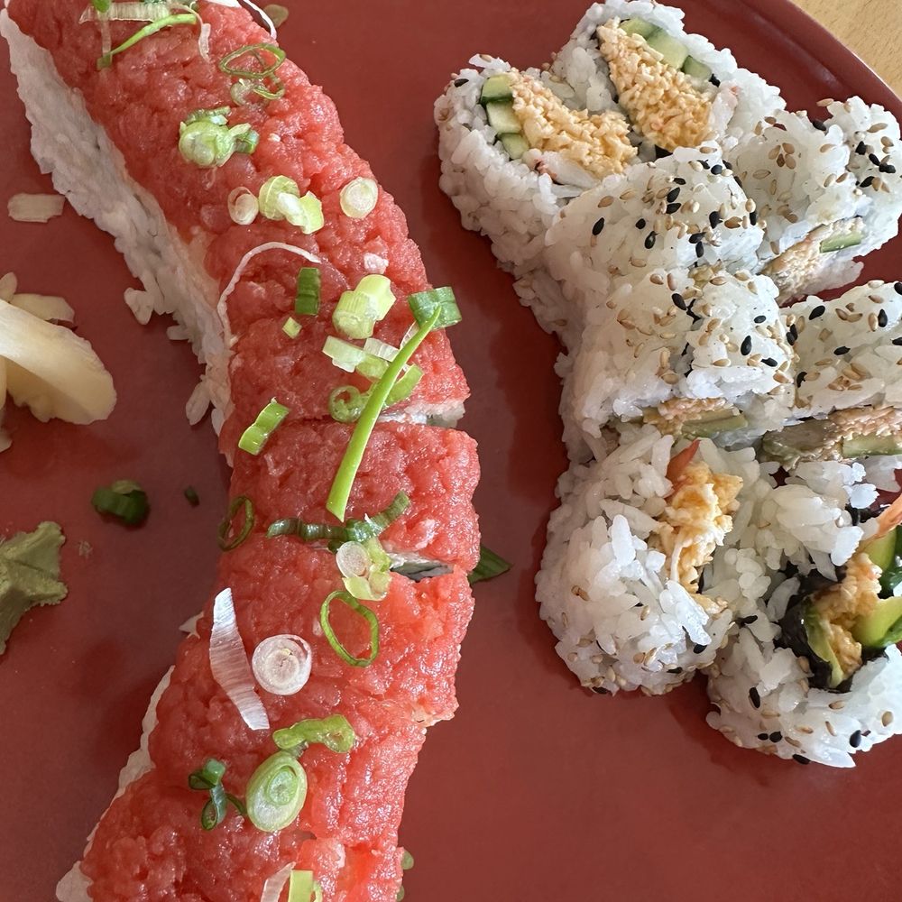 Kumi Ko - 7. Red Fox Roll 9. Mexican Roll - Japanese Near Me - Compton, California
