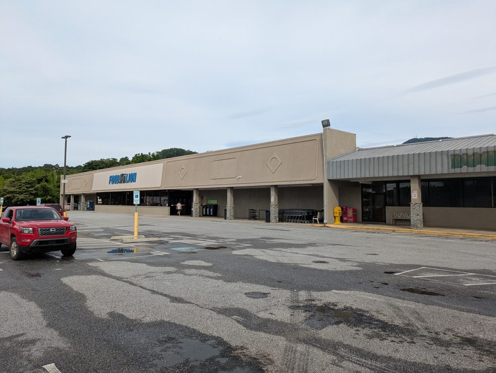 Columbus Plaza Image