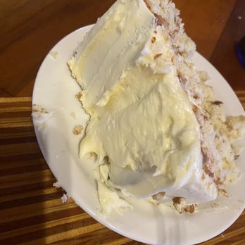 Golden Girls Restaurant - Italian cream cake - American Near Me - Clinton, Tennessee Golden Girls Restaurant - Italian cream cake - American Near Me - Clinton, Tennessee