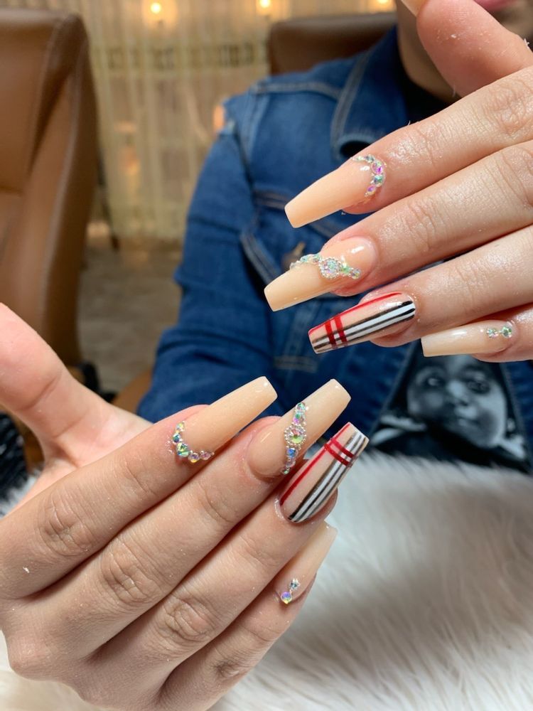 VIVI NAILS 45 Photos & 34 Reviews 5269 Gender Rd, Canal Winchester