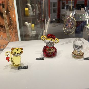 Swarovski - Figurines cater for CNY: Year of Tiger, Chinese God of Fortune & Buddha:) So cute! - Jewelry Near Me - Richmond, British Columbia Swarovski - Figurines cater for CNY: Year of Tiger, Chinese God of Fortune & Buddha:) So cute! - Jewelry Near Me - Richmond, British Columbia