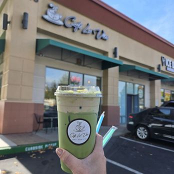 Cafe La Vies - Banana matcha - Coffee & Tea Near Me - Sacramento, California
