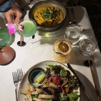 Le Colonial - Shaking beef, On the bottom, Coconut Chicken Curry - Vietnamese Near Me - Delray Beach, Florida
