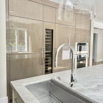 Packard Cabinetry - gloss bleached walnut over painted white cabinetry - Cabinetry Near Me - Sea Cliff, New York Packard Cabinetry - gloss bleached walnut over painted white cabinetry - Cabinetry Near Me - Sea Cliff, New York