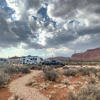 Dark Sky RV Campground - Trail to site #8. - RV Parks Near Me - Kanab, Utah Dark Sky RV Campground - Trail to site #8. - RV Parks Near Me - Kanab, Utah