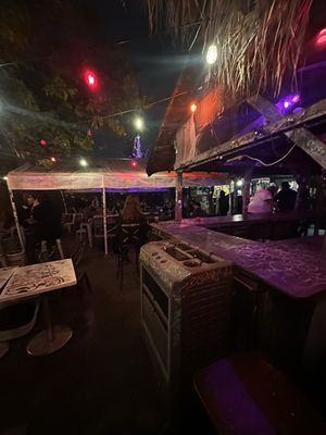 Lola's Depot by null