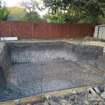 Volcano Concrete - Rebar in a pool ready for gunite. Moonmist in gulfton area - Masonry/Concrete Near Me - Houston, Texas