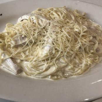 Bravo Restaurant - Chicken alfredo linguine 9/23/17 - Italian Near Me - Aiea, Hawaii