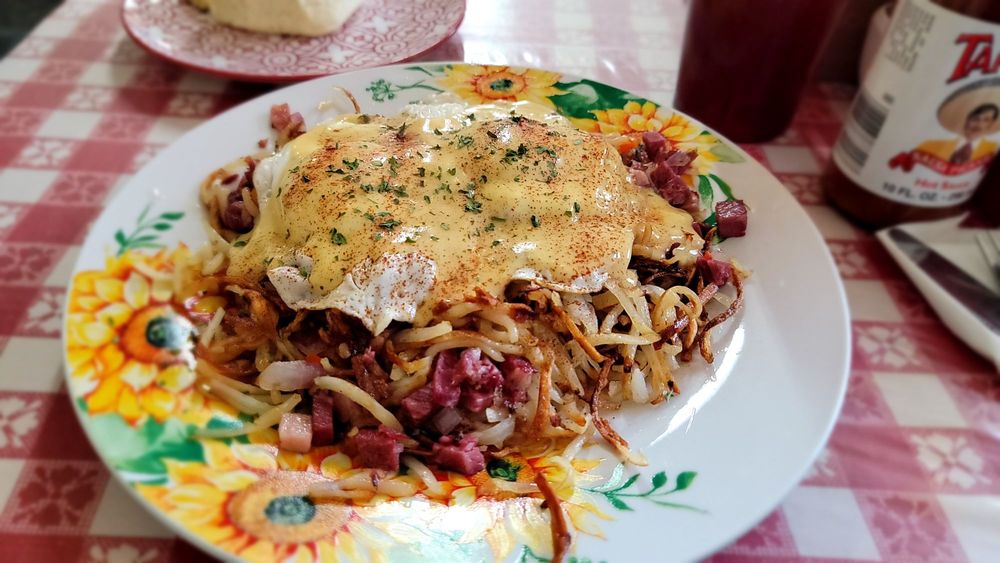 MONICA’S BUTTERMILK KITCHEN Updated June 2024 63 Photos & 26 Reviews 404 E Main Ave