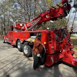 Bambarger Wrecker Service - Riggs was doing an amazing job in this picture.