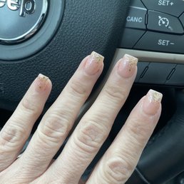 Reshaped nails with no chip polish Reshaped nails with no chip polish