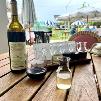 Merrie Mill Farm & Vineyard - Wine Tasting Room Near Me - Keswick, Virginia