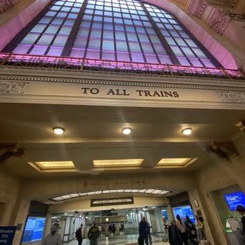 Chicago Union Station - Union Station -- Chicago, October 2025 - Train Stations Near Me - Chicago, Illinois