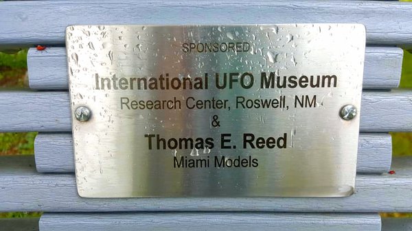 Thom Reed - UFO Park by null