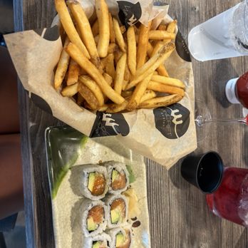 Windrift Restaurant - Alaskan roll and fries - American Near Me - Avalon, New Jersey Windrift Restaurant - Alaskan roll and fries - American Near Me - Avalon, New Jersey