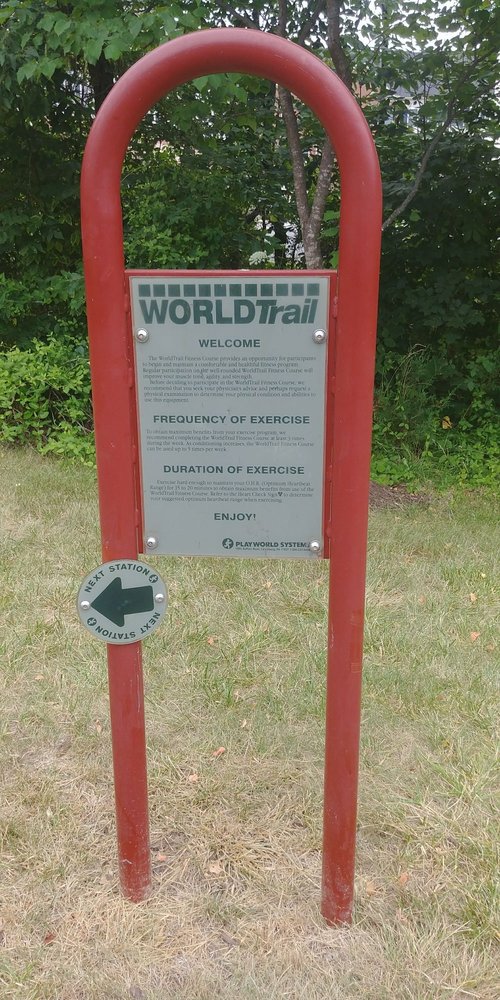 WorldTrail Fitness Course Logo