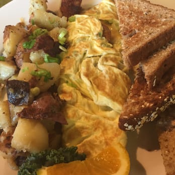 Bella's Cafe - Palermo Omelet - Breakfast & Brunch Near Me - New Haven, Connecticut Bella's Cafe - Palermo Omelet - Breakfast & Brunch Near Me - New Haven, Connecticut