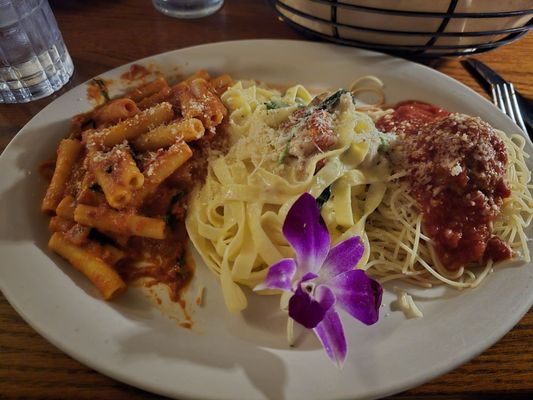 Mamma DiSalvo's by null