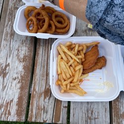 Resto du Sud - Medium onion rings & fish n chips--definitely open for takeaway or indoor dining