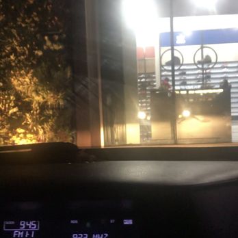 Shoe Palace - Closing before 10pm on a Friday - Shoe Stores Near Me - South Gate, California Shoe Palace - Closing before 10pm on a Friday - Shoe Stores Near Me - South Gate, California