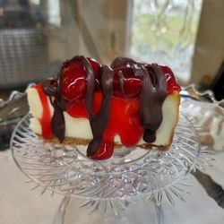 WellSprings Cafe - Cheesecake and fresh homemade toppings with or without chocolate.