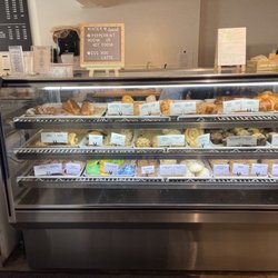 Art Mart - Sandwiches, pastries, cookies and exquisite treats!