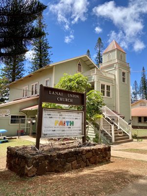 Lanai by null
