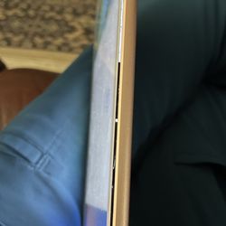 Lightning Phone Repair - Screen lifting after last "repair"
