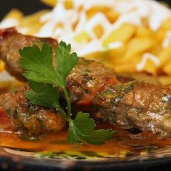 Arte y Sabor - Pinchitos de Tenera con Patatas (estilo Marroqui) : Steak Skewers with Fries Moroccan Style