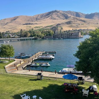 Campbell's Resort - Resorts Near Me - Chelan, Washington