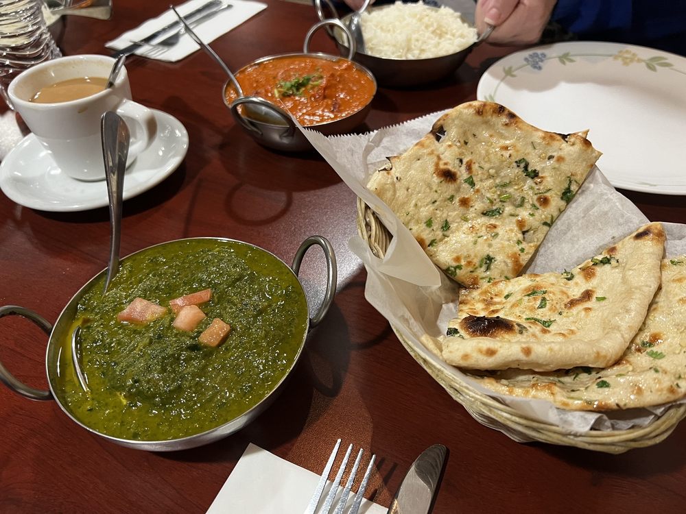 Mantra Indian Bistro Logo