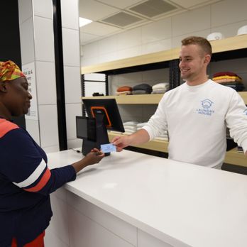 Laundry House - Laundromat - Customer service is our #1 priority! Come experience the best customer service of any laundromat at Brooklyn's cleanest laundromat! - Laundromat Near Me - Brooklyn, New York