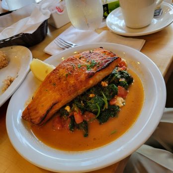 It's Greek To Me - Salmon - Greek Near Me - Fort Lee, New Jersey