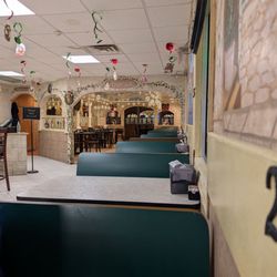Rosarios Pronto Pizza & Italian Restaurant - Inside