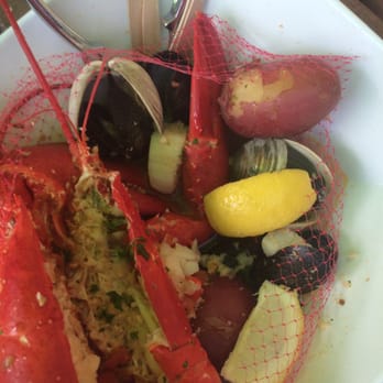 Dublin Deck - Smelly water flavorless lobster - New American Near Me - Patchogue, New York