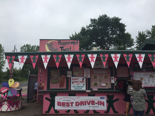 Peppermint Twist Drive In by null