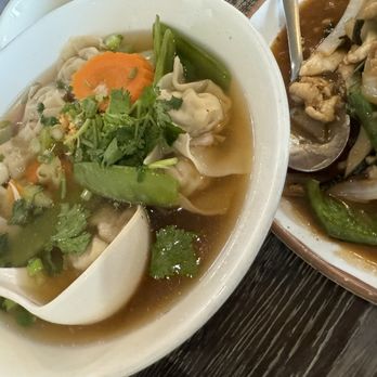 Moo Dang - Wonton soup - Thai Near Me - Reno, Nevada Moo Dang - Wonton soup - Thai Near Me - Reno, Nevada