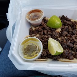 Taqueria Los Cochos - Green and red salsa included