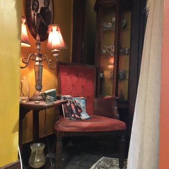 Mama J's Kitchen - I wanted to sit here - Soul Food Near Me - Richmond, Virginia