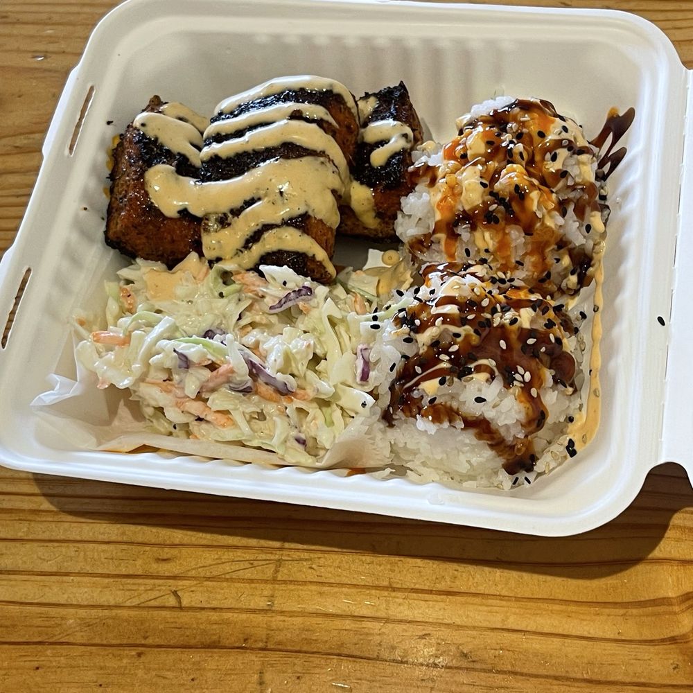 Big Kahuna - Mahi Mahi (subbed coleslaw for the macaroni salad). - Burgers Near Me - Lexington, Kentucky Big Kahuna - Mahi Mahi (subbed coleslaw for the macaroni salad). - Burgers Near Me - Lexington, Kentucky