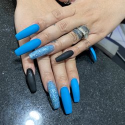 Cosmo Nail Bar