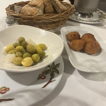 Posada de la Villa - Appetizers - Spanish Near Me - Madrid, M Posada de la Villa - Appetizers - Spanish Near Me - Madrid, M