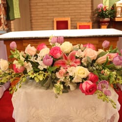Laguna Party & Rentals - Church flowers
