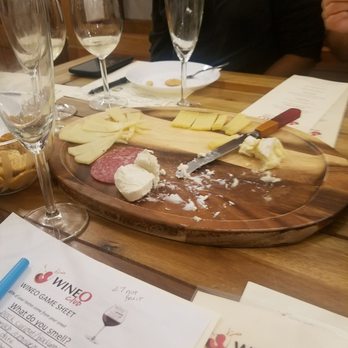 WineO Club - Cheese spread - Wine Tasting Classes Near Me - New York, New York WineO Club - Cheese spread - Wine Tasting Classes Near Me - New York, New York
