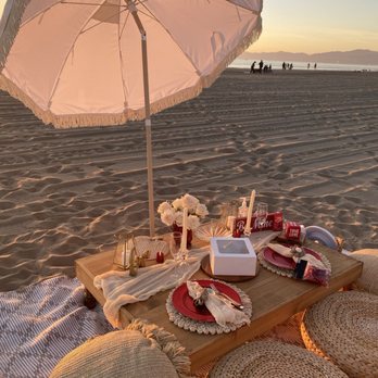 Picnic Del Amor - Umbrella - Party & Event Planning Near Me Picnic Del Amor - Umbrella - Party & Event Planning Near Me