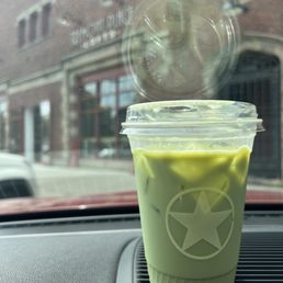 Iced oatmilk matcha Iced oatmilk matcha