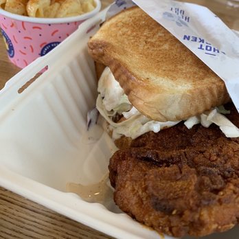 Howdy Hot Chicken - Chicken Shop Near Me - Sugar Land, Texas