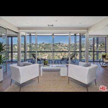 Michael Gulden & Associates - Interior - General Litigation Near Me - Los Angeles, California Michael Gulden & Associates - Interior - General Litigation Near Me - Los Angeles, California